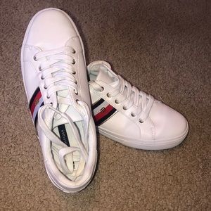 tommy sneakers❤️🤍💙